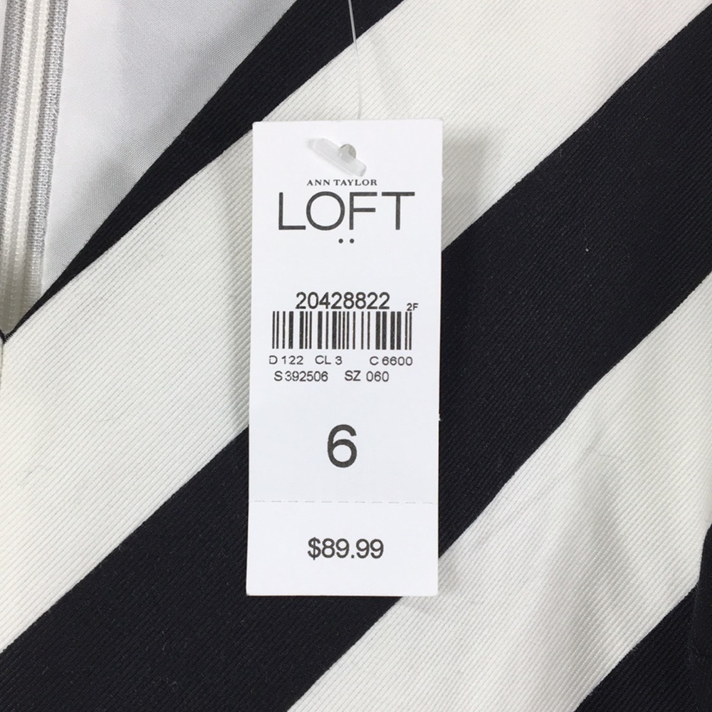 Ann Taylor Loft V-Neck Black and White Striped Chevron Dress Size 6 NEW With Tag - Picture 4 of 11